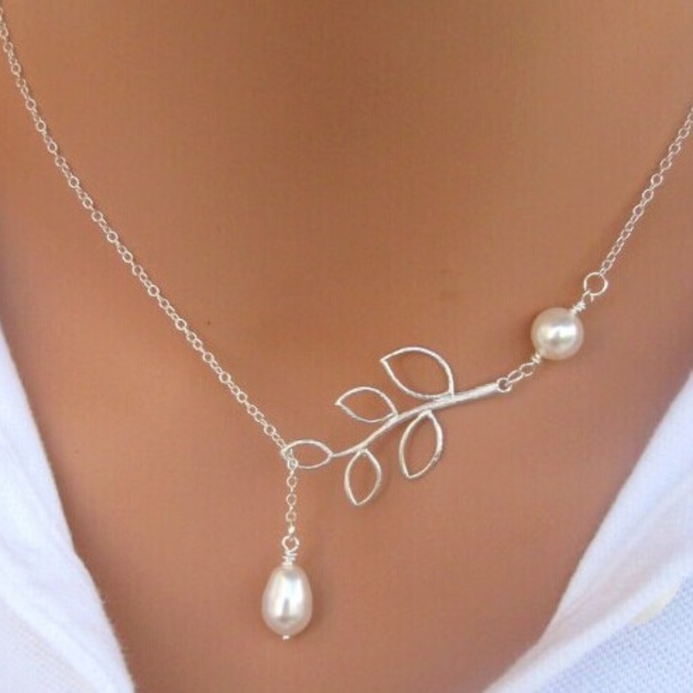 5/$30 pearl necklace